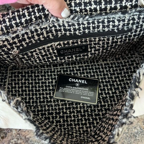 Chanel Lambskin Tweed Flap Bag - Picture 11 of 14